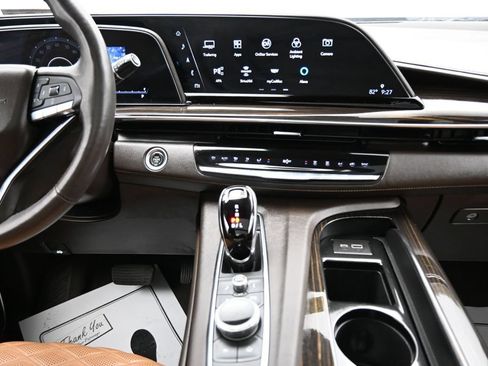 Used 2022 Cadillac Escalade ESV Sport w/ Touring Package AWD/4WD image 19