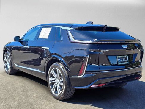 Used 2026 Cadillac Lyriq Luxury AWD/4WD image 5