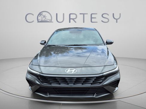 New 2026 Hyundai Elantra SEL Sport FWD image 8