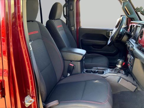 Used 2021 Jeep Gladiator Rubicon AWD/4WD image 9