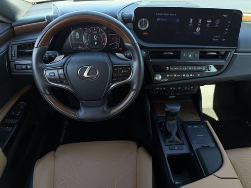 Used 2022 Lexus ES 350 Ultra Luxury w/ Accessory Package 2 image 12