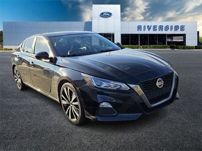 Used 2021 Nissan Altima 2.5 SR w/ SR Premium Package