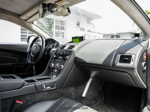Used 2013 Aston Martin DB9 Coupe RWD image 39