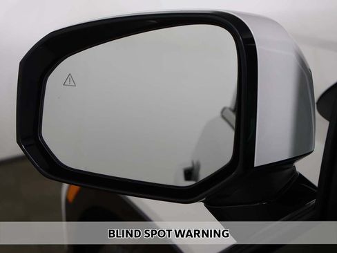 Used 2025 Hyundai Santa Fe Calligraphy AWD/4WD image 9