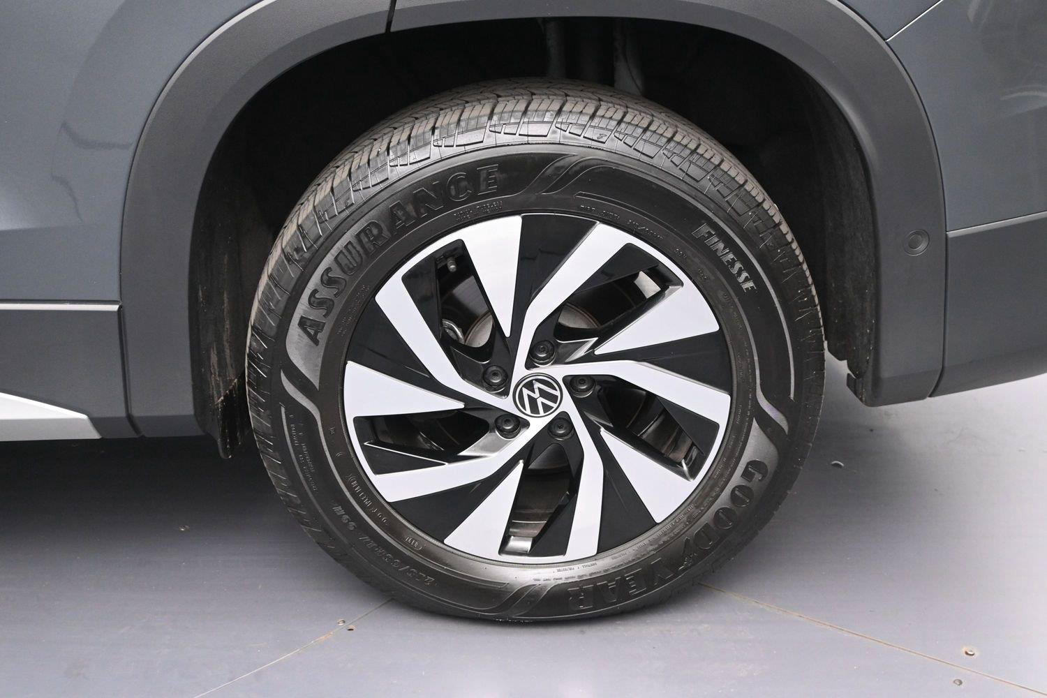 Used 2026 Volkswagen Tiguan S AWD/4WD image 11