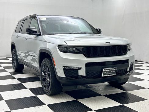 New 2025 Jeep Grand Cherokee L Limited image 2