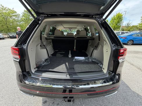 New 2026 Volkswagen Atlas SEL Premium R-Line AWD/4WD image 15