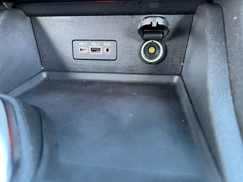 Used 2022 Nissan Sentra SV image 32