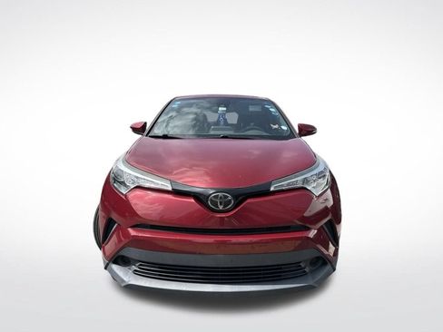 Used 2019 Toyota C-HR LE FWD image 2
