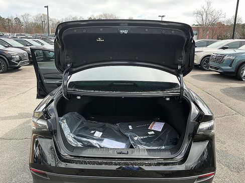 New 2026 Nissan Sentra SV image 23