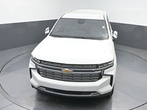 Used 2023 Chevrolet Suburban Premier RWD image 30