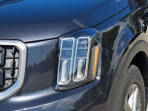 New 2025 Kia Telluride LX image 10