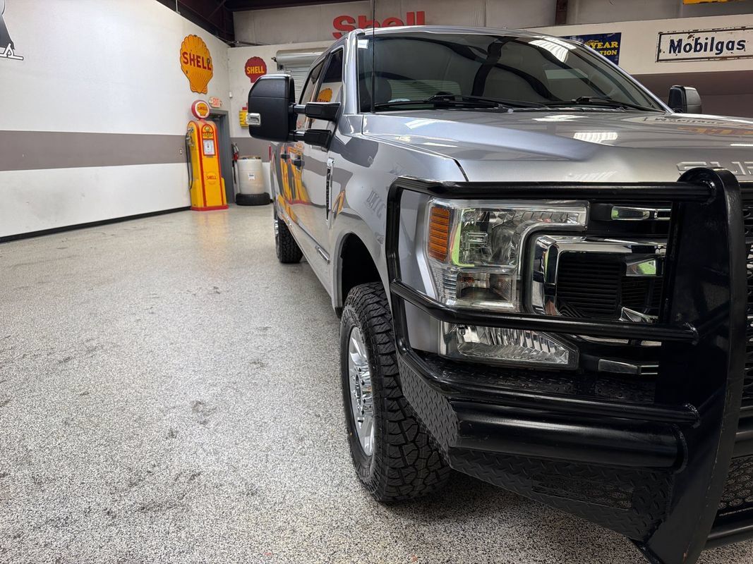 Used 2022 Ford F350 XLT AWD/4WD image 14