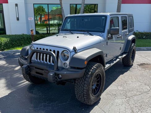Used 2016 Jeep Wrangler Unlimited Sport w/ Quick Order Package 24S image 10
