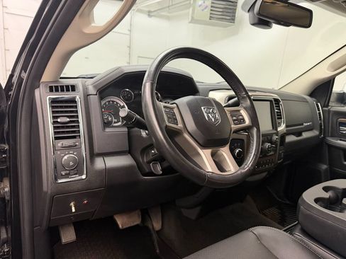 Used 2017 RAM 2500 Laramie AWD/4WD image 4