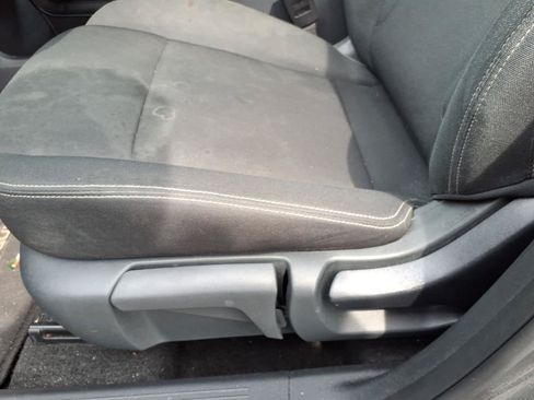 Used 2024 Nissan Rogue S AWD/4WD image 12