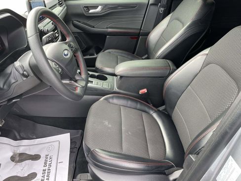 Used 2023 Ford Escape ST-Line image 13