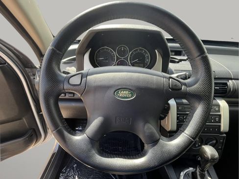 Used 2004 Land Rover Freelander SE image 17