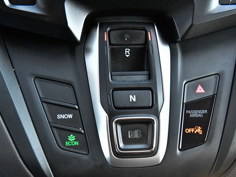 Used 2018 Honda Odyssey LX image 22