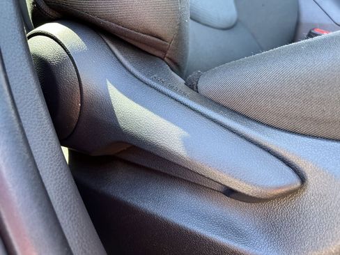 Used 2025 Toyota RAV4 XLE image 26