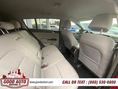 Used 2019 Kia Sportage LX image 11