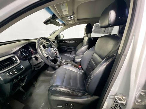 Used 2019 Kia Sorento EX AWD/4WD image 14