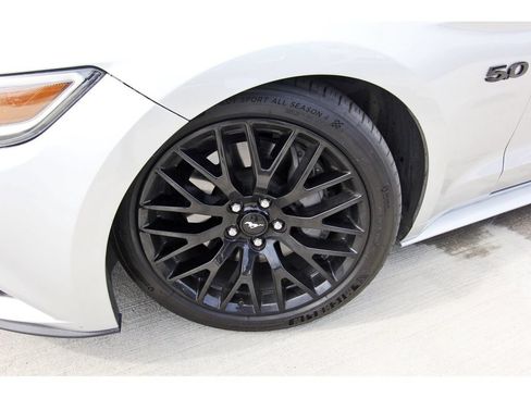 Used 2016 Ford Mustang GT RWD image 30
