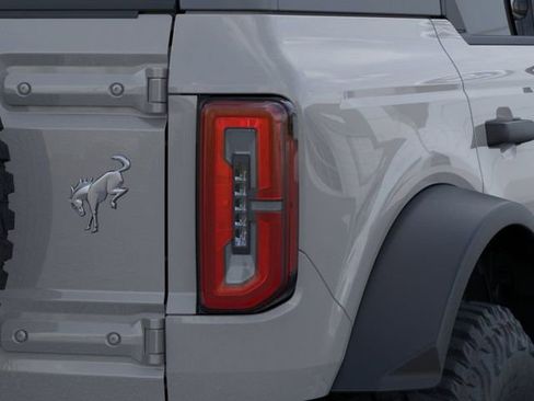 New 2026 Ford Bronco Badlands w/ Sasquatch Package image 23