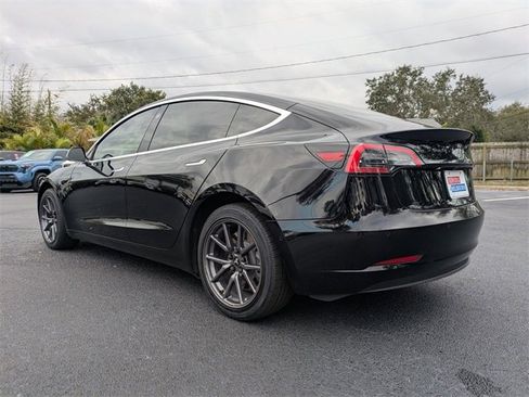 Used 2020 Tesla Model 3 Standard Range Plus image 6