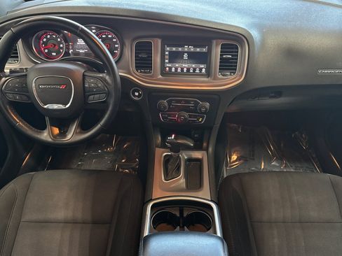 Used 2022 Dodge Charger SXT RWD image 15