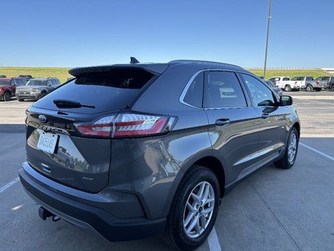 Used 2023 Ford Edge SEL w/ Convenience Package AWD/4WD image 5