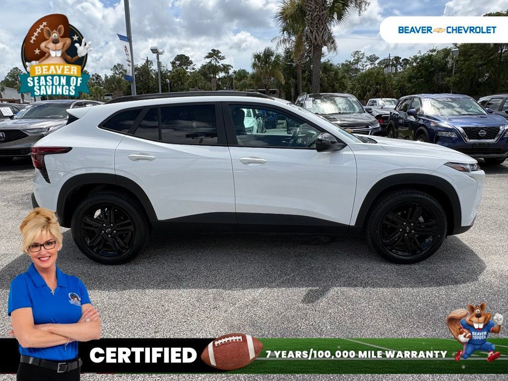 Used 2024 Chevrolet Trax ACTIV w/ Sunroof Package FWD image 8