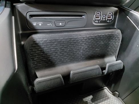 Certified 2019 RAM 1500 Big Horn AWD/4WD image 36