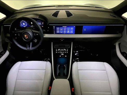 New 2026 Porsche Macan 4 Electric image 14