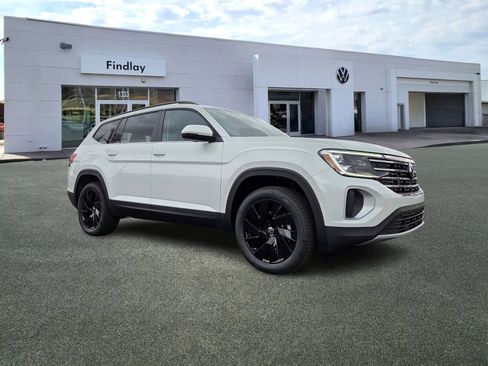 New 2026 Volkswagen Atlas SE FWD image 2