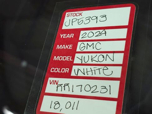 Used 2024 GMC Yukon Denali image 43