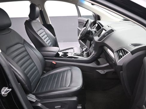 Certified 2017 Ford Edge SEL w/ Equipment Group 201A image 16