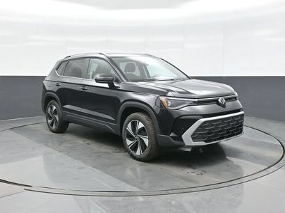 New 2026 Volkswagen Taos SE
