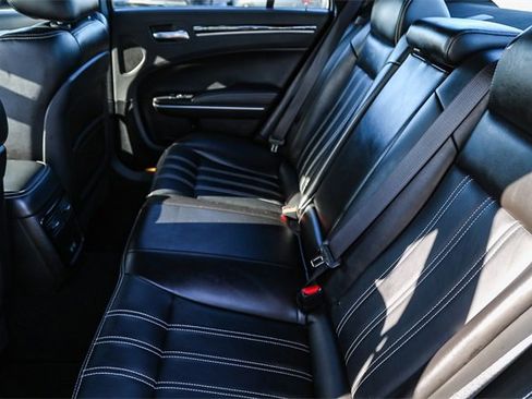 Used 2022 Chrysler 300 S image 17