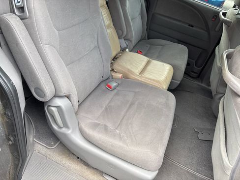 Used 2010 Honda Odyssey EX image 8