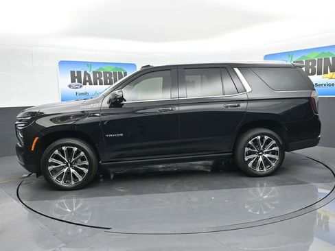Used 2025 Chevrolet Tahoe High Country AWD/4WD image 2