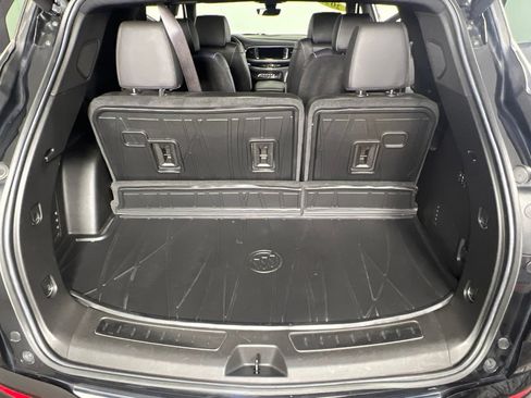 Certified 2023 Buick Enclave Avenir w/ LPO, Floor Liner Package AWD/4WD image 15
