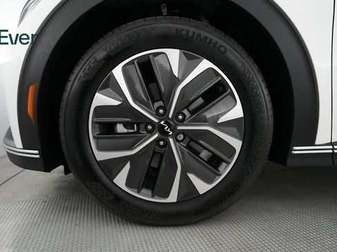 Used 2024 Kia EV6 Light image 20