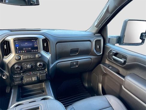 Used 2021 Chevrolet Silverado 2500 LTZ w/ LTZ Convenience Package image 24