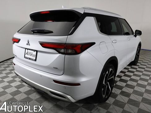 Used 2022 Mitsubishi Outlander SEL image 5