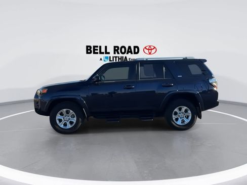 Used 2018 Toyota 4Runner SR5 image 5