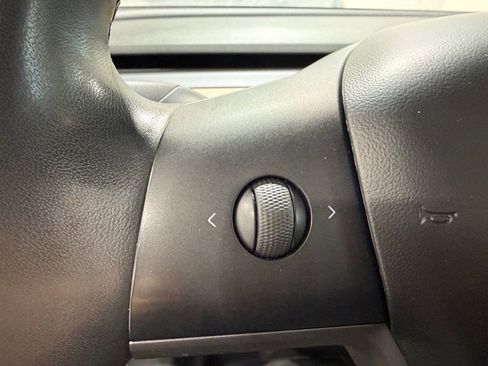 Used 2018 Tesla Model 3 Long Range RWD image 25