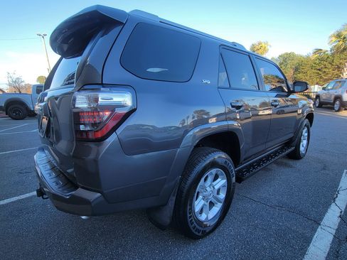 Used 2018 Toyota 4Runner SR5 image 15
