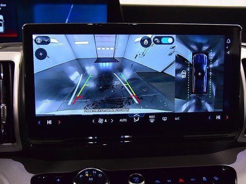 Used 2025 Ford Expedition Max Active image 25