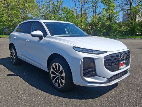 New 2026 Audi Q3 quattro 2.0T AWD/4WD image 10
